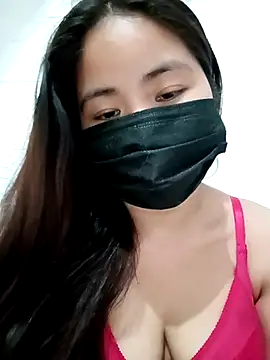Snapshot of sia_143 chatting on April 20, 7:22 am sia 143 online show from April 20, 7:22 am