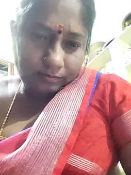 Snapshot of papukurty chatting on February 24, 1:53 pm papukurty online show from February 24, 1:53 pm