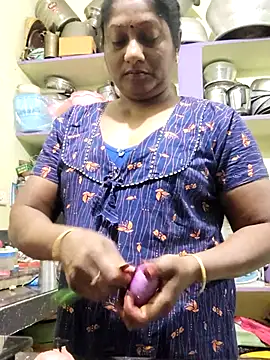 Snapshot of papukurty chatting on March 5, 1:56 am papukurty online show from March 5, 1:56 am