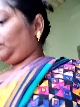 Snapshot of papukurty chatting on March 6, 2:08 am papukurty online show from March 6, 2:08 am