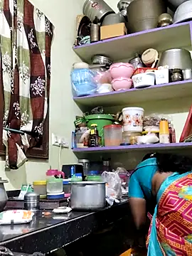 Snapshot of papukurty chatting on March 6, 2:13 pm papukurty online show from March 6, 2:13 pm