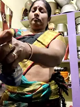 Snapshot of papukurty chatting on March 7, 2:25 pm papukurty online show from March 7, 2:25 pm