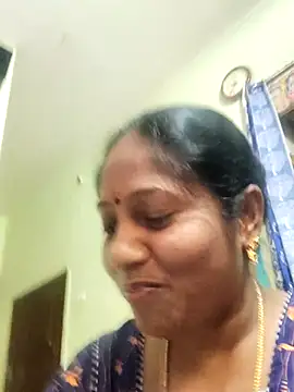 Snapshot of papukurty chatting on March 14, 4:07 am papukurty online show from March 14, 4:07 am