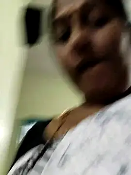 Snapshot of papukurty chatting on April 13, 1:49 pm papukurty online show from April 13, 1:49 pm