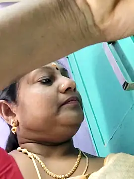 Snapshot of papukurty chatting on May 1, 9:03 am papukurty online show from May 1, 9:03 am
