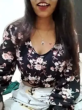 Snapshot of Siya5690 chatting on January 6, 8:29 am Siya5690 online show from January 6, 8:29 am