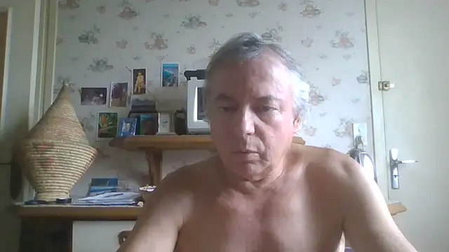 Snapshot of gegevincent chatting on June 3, 2:44 pm gegevincent online show from June 3, 2:44 pm