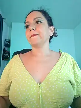 Abbyjoness21 online show from October 4, 7:45 pm