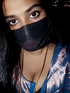 umairahaasan 1 online show from September 20, 10:38 am