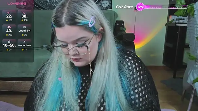 Snapshot of _CandyM1lky_ chatting on October 22, 7:08 am CandyM1lky online show from October 22, 7:08 am