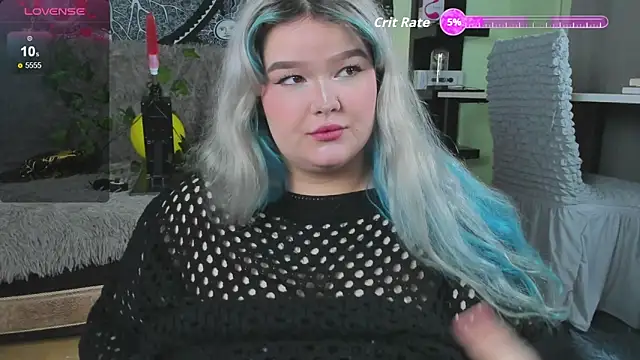 Snapshot of _CandyM1lky_ chatting on October 30, 6:59 am CandyM1lky online show from October 30, 6:59 am