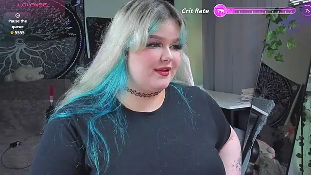 Snapshot of _CandyM1lky_ chatting on November 15, 6:55 am CandyM1lky online show from November 15, 6:55 am