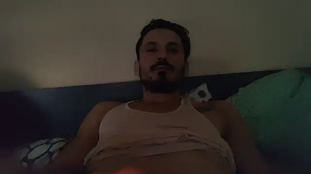 Snapshot of halx95 chatting on September 27, 1:05 pm halx95 online show from September 27, 1:05 pm