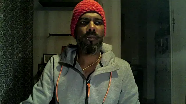 Snapshot of frenchblackc31 chatting on October 13, 4:45 am frenchblackc31 online show from October 13, 4:45 am