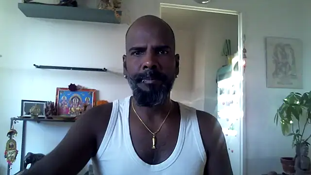 Snapshot of frenchblackc31 chatting on October 15, 4:18 pm frenchblackc31 online show from October 15, 4:18 pm