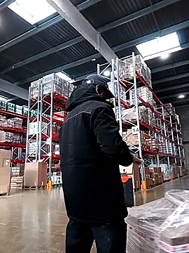 Snapshot of frenchblackc31 chatting on December 3, 11:19 am frenchblackc31 online show from December 3, 11:19 am