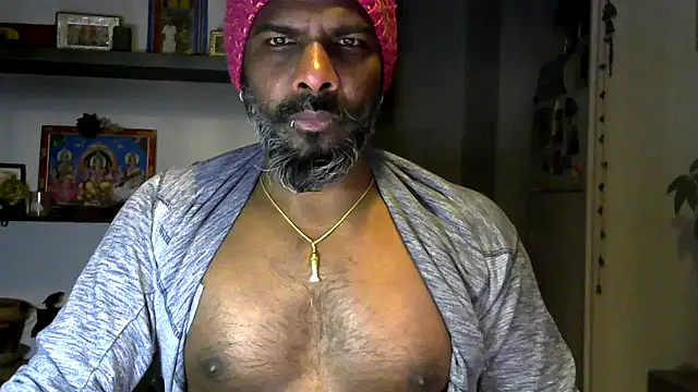 Snapshot of frenchblackc31 chatting on February 4, 6:03 pm frenchblackc31 online show from February 4, 6:03 pm