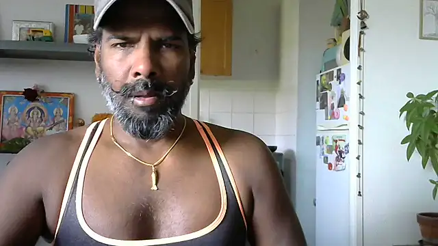 frenchblackc31 online show from June 7, 10:41 am
