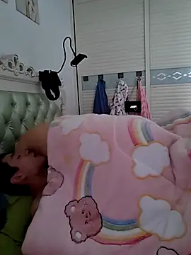 defgghj online show from October 30, 1:51 am