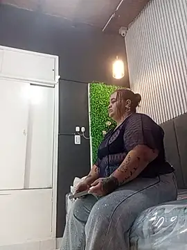 OneLustyBBW online show from April 25, 11:35 am