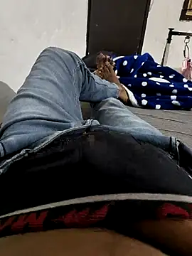 Snapshot of big_cocks_ravi chatting on March 27, 6:18 pm big cocks ravi online show from March 27, 6:18 pm