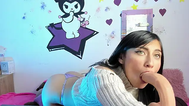 Snapshot of Alanaloiiss_ chatting on September 21, 12:56 am Alanaloiiss online show from September 21, 12:56 am