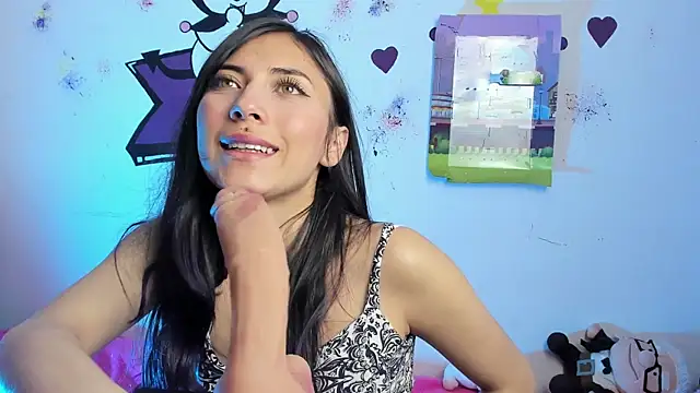 Alanaloiiss  online show from September 24, 2:04 am