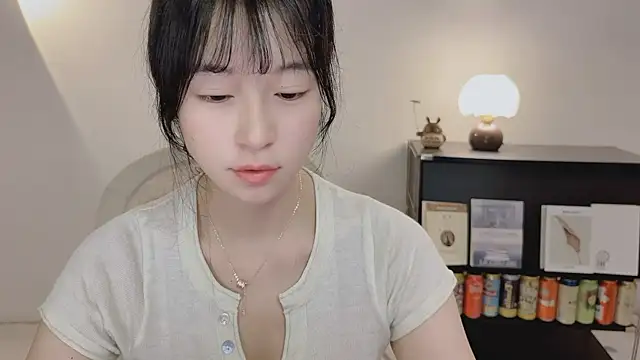 Onechestnut online show from May 28, 9:17 am