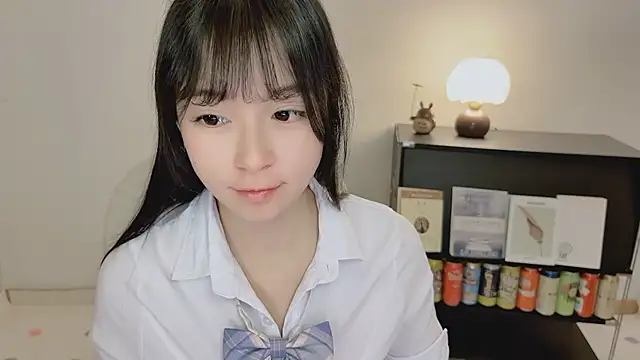 Onechestnut online show from June 2, 9:00 am