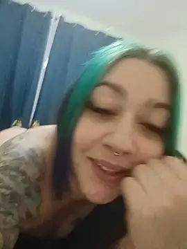 Snapshot of Dulcedeanis chatting on May 19, 3:13 am Dulcedeanis online show from May 19, 3:13 am