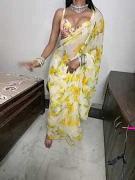 Snapshot of Ziyaa_1 chatting on April 17, 8:06 am Ziyaa 1 online show from April 17, 8:06 am