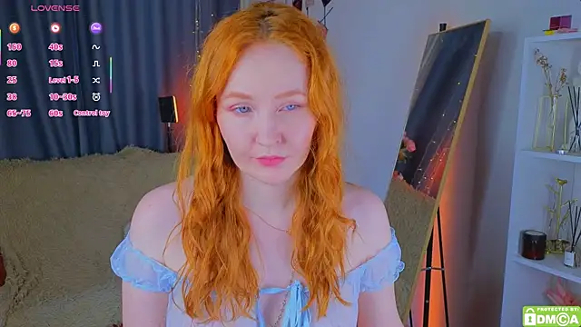 Snapshot of JoyceJones chatting on August 3, 12:54 pm JoyceJones online show from August 3, 12:54 pm