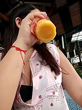 Snapshot of Lambedora_69 chatting on October 1, 8:15 pm Lambedora 69 online show from October 1, 8:15 pm