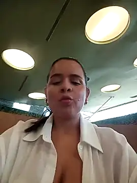 Snapshot of Lambedora_69 chatting on October 20, 7:58 pm Lambedora 69 online show from October 20, 7:58 pm