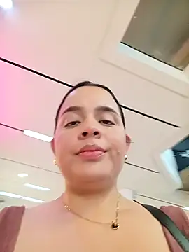 Snapshot of Lambedora_69 chatting on November 3, 7:48 pm Lambedora 69 online show from November 3, 7:48 pm