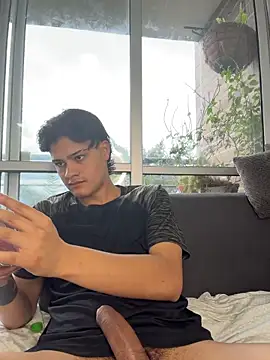 Rose-andres online show from May 18, 10:15 pm