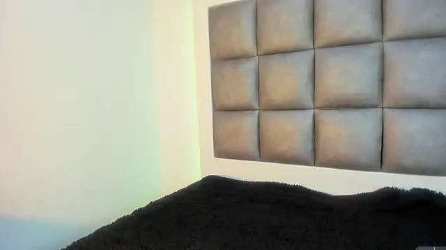 Mia lopez   online show from September 30, 1:27 pm