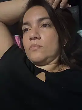 sweetdulcexxx online show from March 26, 11:10 pm