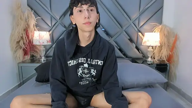 Milan LewisS online show from October 17, 12:19 pm