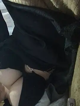 Snapshot of AlevNaz chatting on February 27, 4:18 pm AlevNaz online show from February 27, 4:18 pm