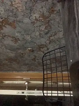 Snapshot of AlevNaz chatting on March 7, 8:06 pm AlevNaz online show from March 7, 8:06 pm