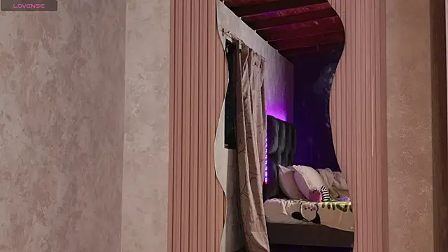 Taurito    online show from October 2, 4:30 am