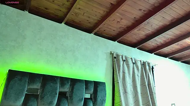 Taurito    online show from November 5, 6:02 am