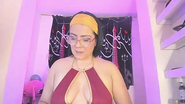 Snapshot of AlicePipper chatting on July 18, 6:17 am AlicePipper online show from July 18, 6:17 am