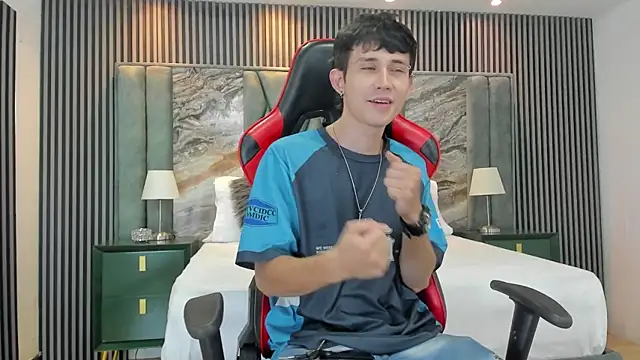 Michael blue online show from October 3, 7:44 pm