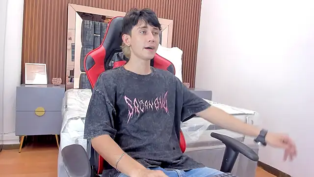 Michael blue online show from November 1, 9:06 pm