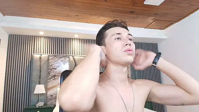 Snapshot of Michael_blue chatting on February 27, 7:14 pm Michael blue online show from February 27, 7:14 pm