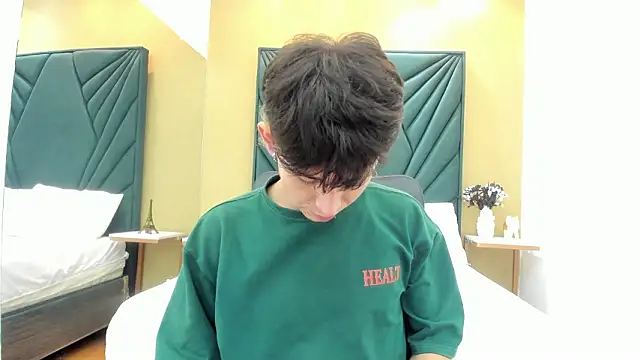 Snapshot of Michael_blue chatting on March 29, 7:58 pm Michael blue online show from March 29, 7:58 pm