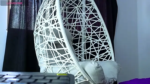 cuteeimy online show from October 21, 5:24 pm