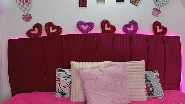 Snapshot of cuteeimy chatting on February 16, 6:37 pm cuteeimy online show from February 16, 6:37 pm